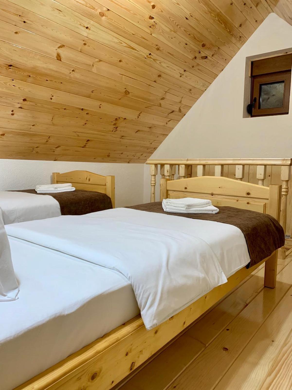 B&B Izvor Zabljak  Ruang foto